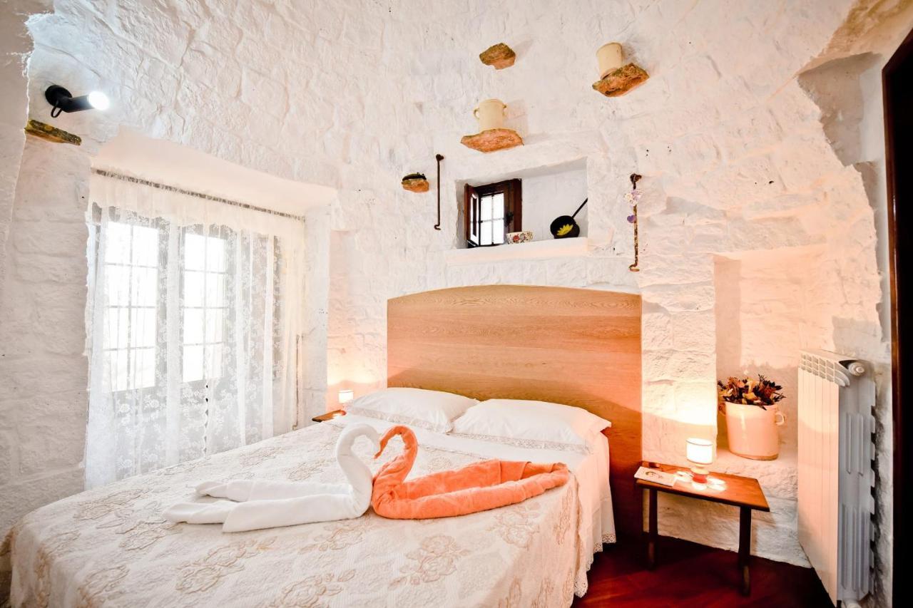 I Cinque Trulli With Swimming Pool Villa Martina Franca Buitenkant foto