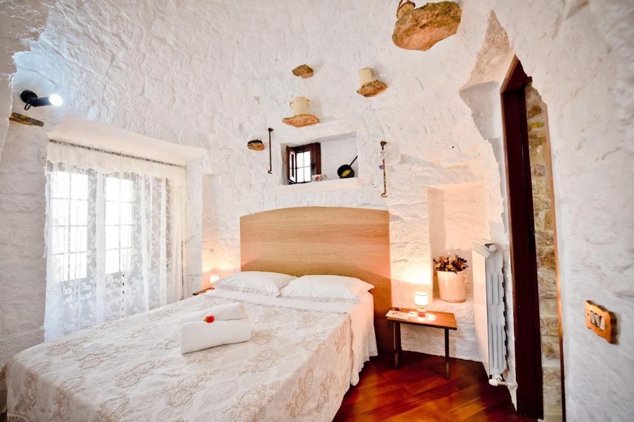 I Cinque Trulli With Swimming Pool Villa Martina Franca Buitenkant foto