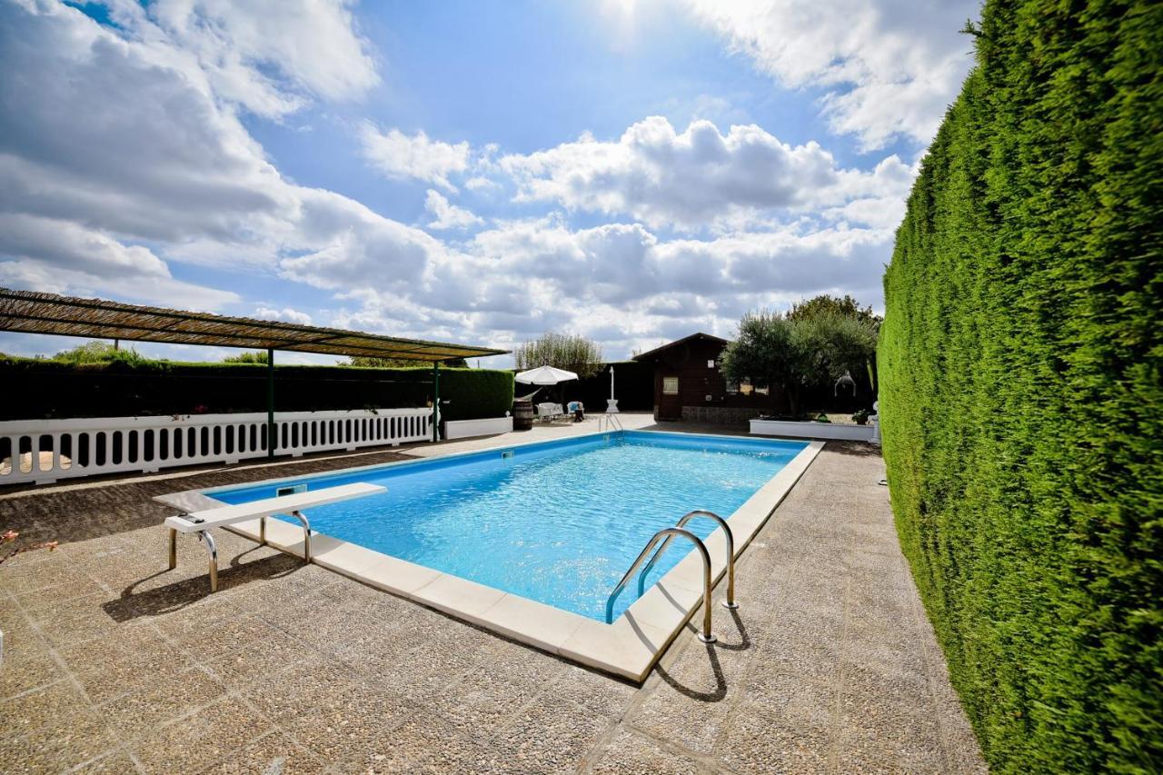 I Cinque Trulli With Swimming Pool Villa Martina Franca Buitenkant foto