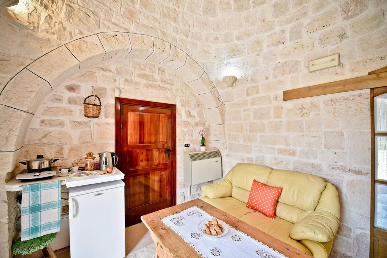 I Cinque Trulli With Swimming Pool Villa Martina Franca Buitenkant foto