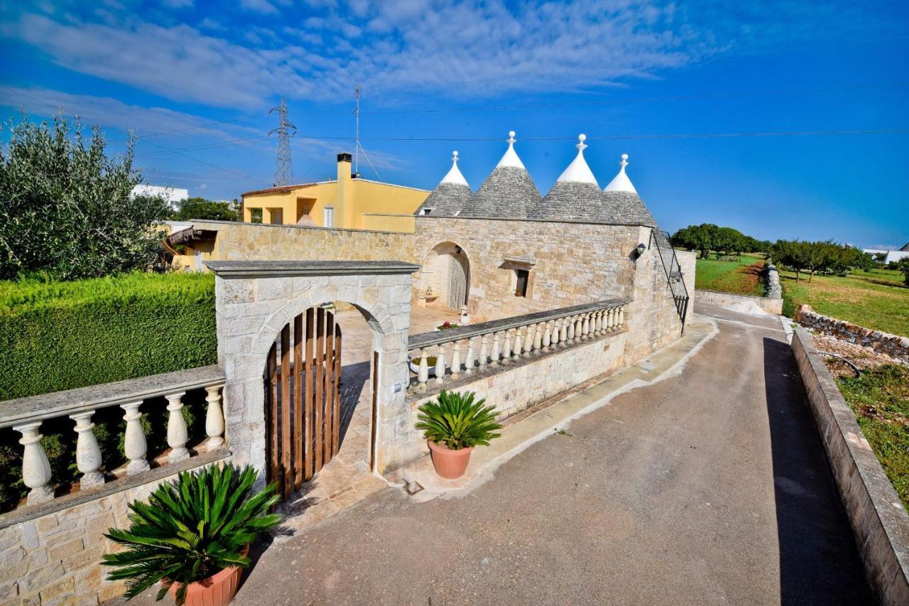 I Cinque Trulli With Swimming Pool Villa Martina Franca Buitenkant foto