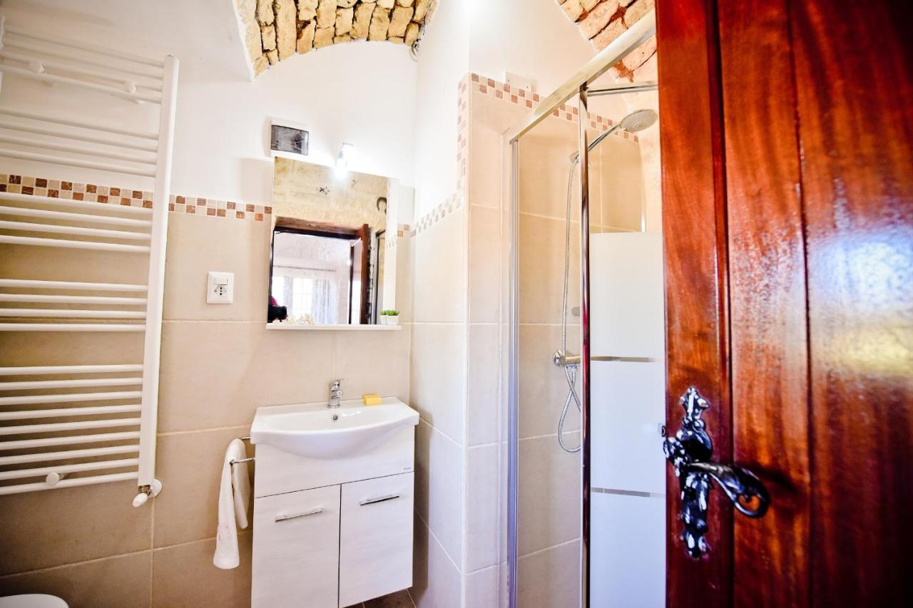 I Cinque Trulli With Swimming Pool Villa Martina Franca Buitenkant foto